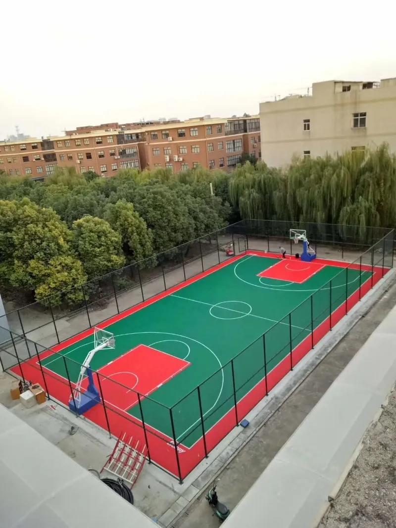 Tel örgü kafes sistemli çok amaçlı spor sahası